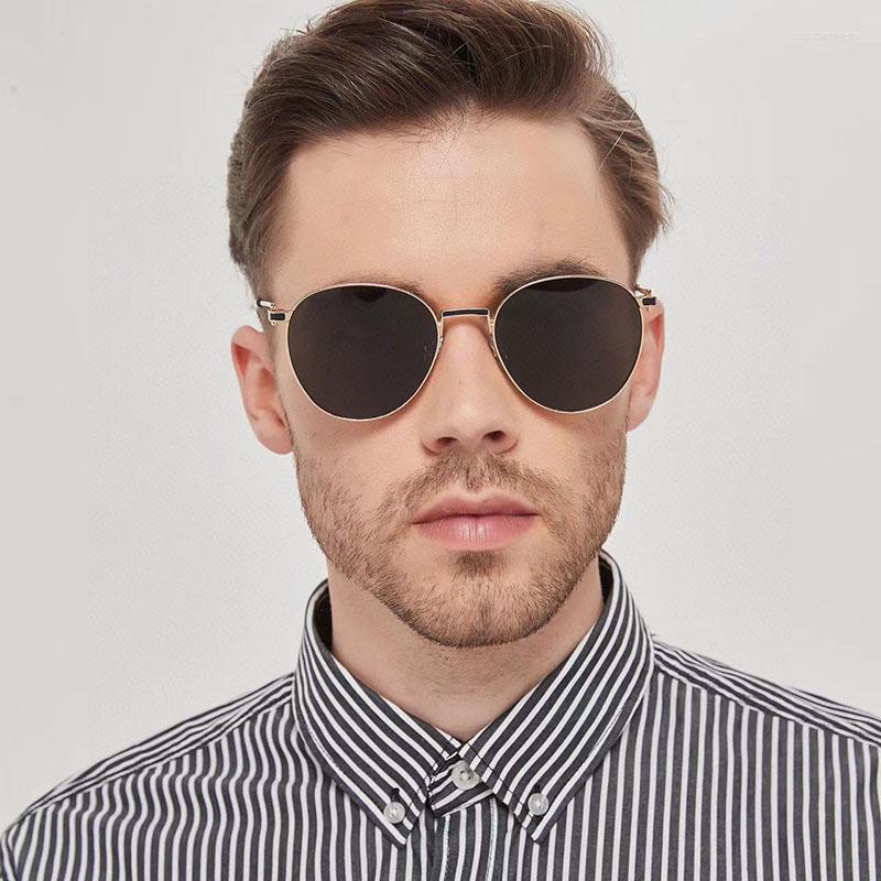 Sunglasses High-Quality Designer Round Women Men Retro Sun Glasses For Female UV Protection Outdoor Shades Eyewear
Sunglasses High-Quality Designer Round Women Men Retro Sun Glasses For Female UV Protection Outdoor Shades Eyewear