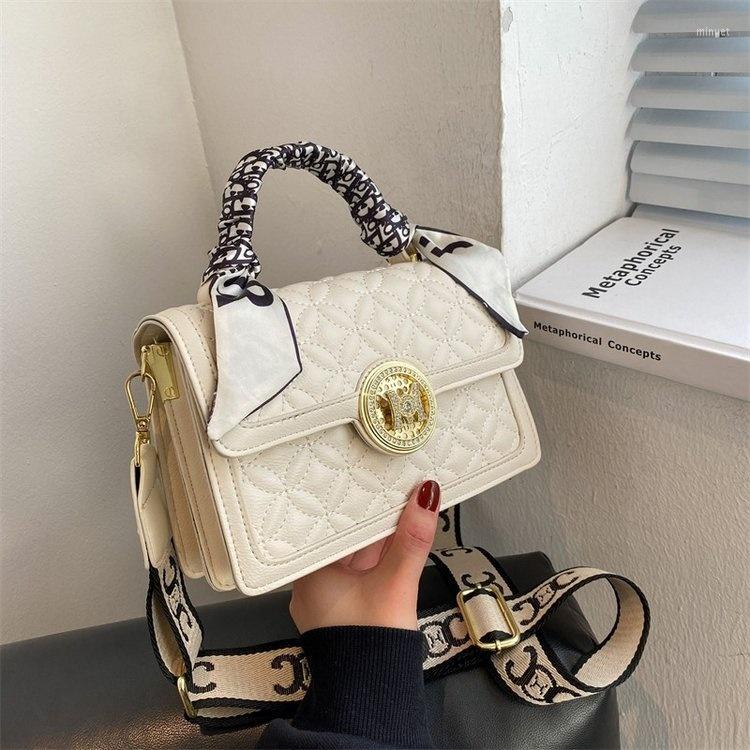 Evening Bags Embroidered Wire Lingge Messenger Small Square Bag Spring Fashion Portable Shoulder, Creamy-white
Evening Bags Embroidered Wire Lingge Messenger Small Square Bag Spring Fashion Portable Shoulder, Creamy-white