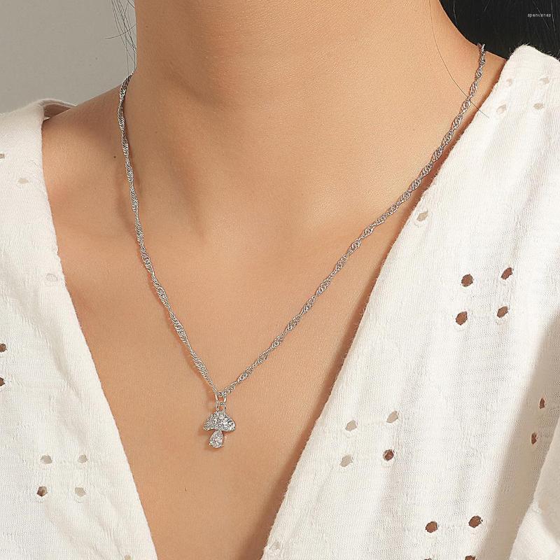 Chains 2022 Korean Exquisite White Crystal Necklace Fashion Temperament Plant Mushroom Pendant Female Jewelry
Chains 2022 Korean Exquisite White Crystal Necklace Fashion Temperament Plant Mushroom Pendant Female Jewelry