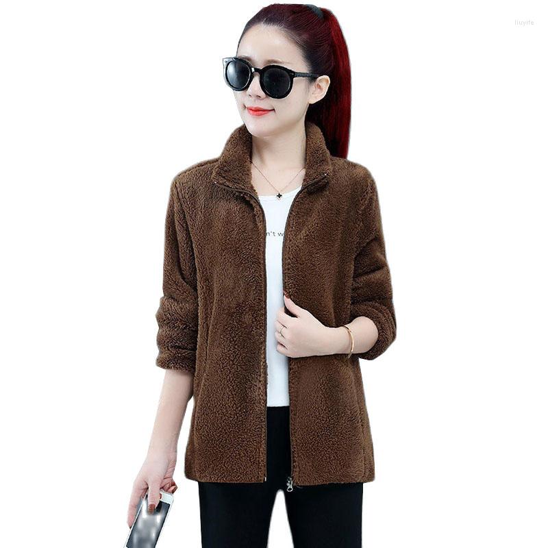 Women's Trench Coats 2022 Polar Fleece Coat Women's Autumn Fashion Women Coral Jacket Female Thicken Warm Overcoat Casual Windbreaker, Red
Women's Trench Coats 2022 Polar Fleece Coat Women's Autumn Fashion Women Coral Jacket Female Thicken Warm Overcoat Casual Windbreaker, Red
