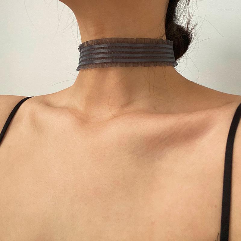 Choker Vogallery Sexy Gray Lace Necklace Women Fashion Short Party Club Chokers Gothic Jewelry Summer Accessories
Choker Vogallery Sexy Gray Lace Necklace Women Fashion Short Party Club Chokers Gothic Jewelry Summer Accessories
