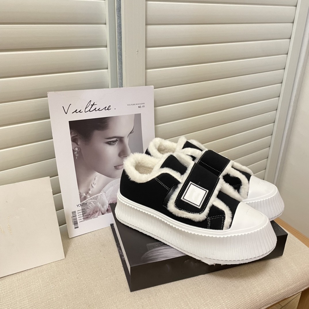 Designer Men Women Running Shoes branded C lettter platform sneakers womens vintage classic casual shoes christmas gifts Trainers Outdoor Sports sneaker, Lhchan2
Designer Men Women Running Shoes branded C lettter platform sneakers womens vintage classic casual shoes christmas gifts Trainers Outdoor Sports sneaker, Lhchan2