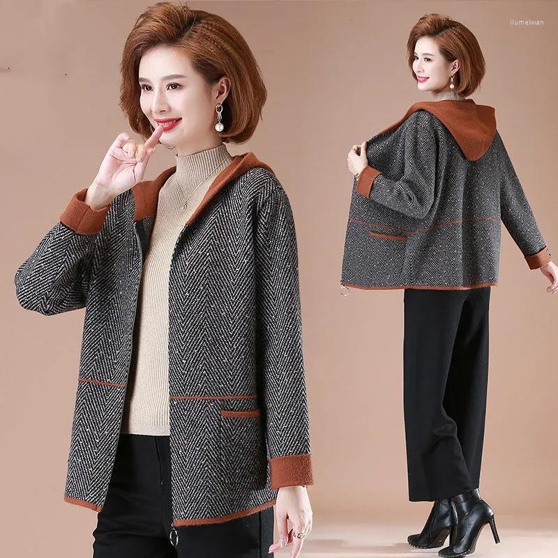 Women's Jackets Fashion Mother Spring Hooded Knitted Cardigan Jacket 2022 Autumn Middle-aged Women Short Western Thin Sweater CoatA342, Black
Women's Jackets Fashion Mother Spring Hooded Knitted Cardigan Jacket 2022 Autumn Middle-aged Women Short Western Thin Sweater CoatA342, Black