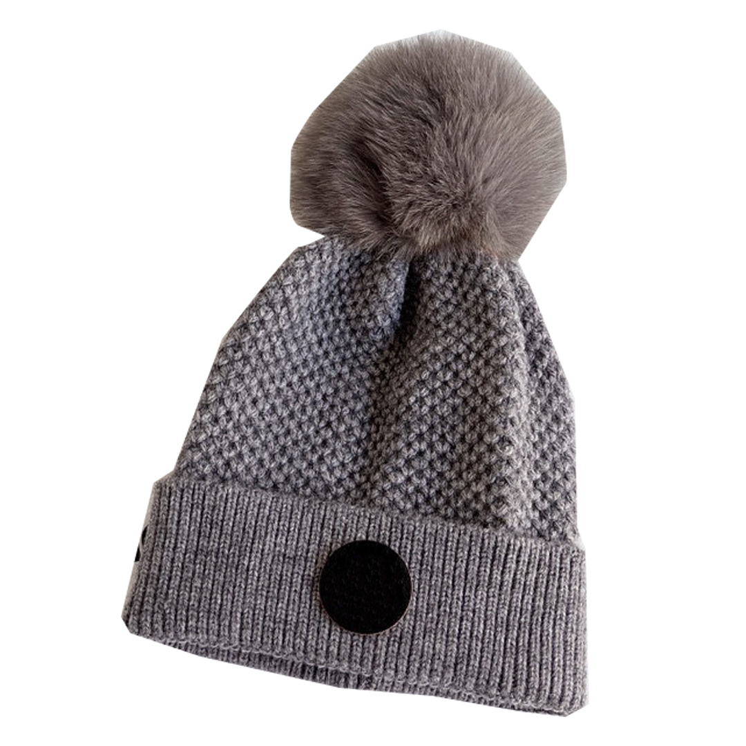 Luxurys Designer bee style Fox wool wool Hat Berets Men Woman Knitted Caps Fisherman Bucket Baseball Cap Unisex spring Outdoor Casual Popular summer Sun Visor, Black
Luxurys Designer bee style Fox wool wool Hat Berets Men Woman Knitted Caps Fisherman Bucket Baseball Cap Unisex spring Outdoor Casual Popular summer Sun Visor, Black