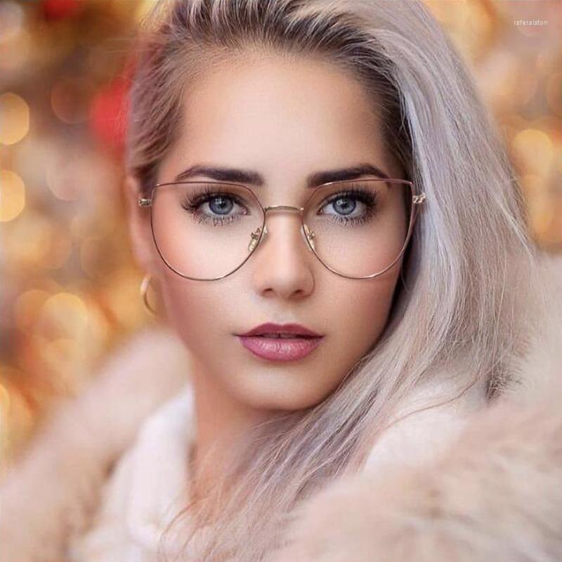 Sunglasses Frames 2022 Fashion Luxury Metal Polygon Anti-blue Glasses Frame Women Vintage Optical Transparent Eyeglasses Female Spectacles
Sunglasses Frames 2022 Fashion Luxury Metal Polygon Anti-blue Glasses Frame Women Vintage Optical Transparent Eyeglasses Female Spectacles