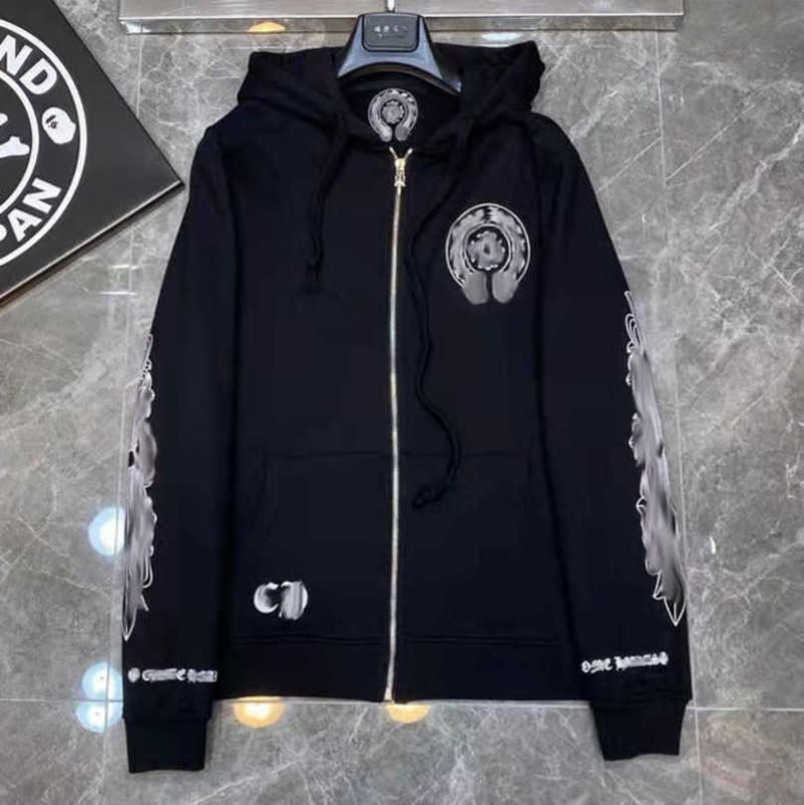 Luxury Fashion Men' Jackets Sweatshirts Designer Classic Hoodies Zipper Hooded Sweater Cross Pullover Sanskrit Hoodie Casual Men Women Tops Coat Jacket F85v
Luxury Fashion Men' Jackets Sweatshirts Designer Classic Hoodies Zipper Hooded Sweater Cross Pullover Sanskrit Hoodie Casual Men Women Tops Coat Jacket F85v
