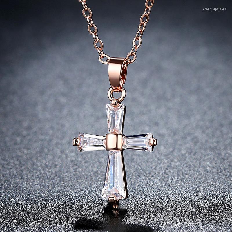 Chains Fashion Women's Temperament Jewelry Lucky Cross God Necklace Pendant For Women Personality Gold White Zircon
Chains Fashion Women's Temperament Jewelry Lucky Cross God Necklace Pendant For Women Personality Gold White Zircon