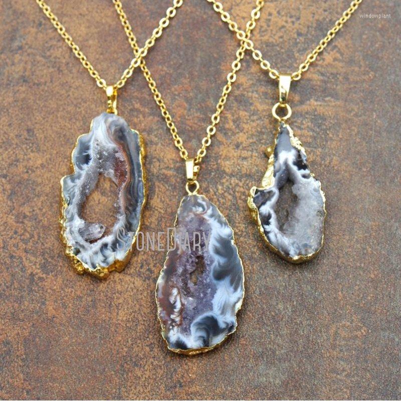 Pendant Necklaces NM11861 Druzy Geode Necklace Gold Electroplated Free Form 18inch-32inch
Pendant Necklaces NM11861 Druzy Geode Necklace Gold Electroplated Free Form 18inch-32inch