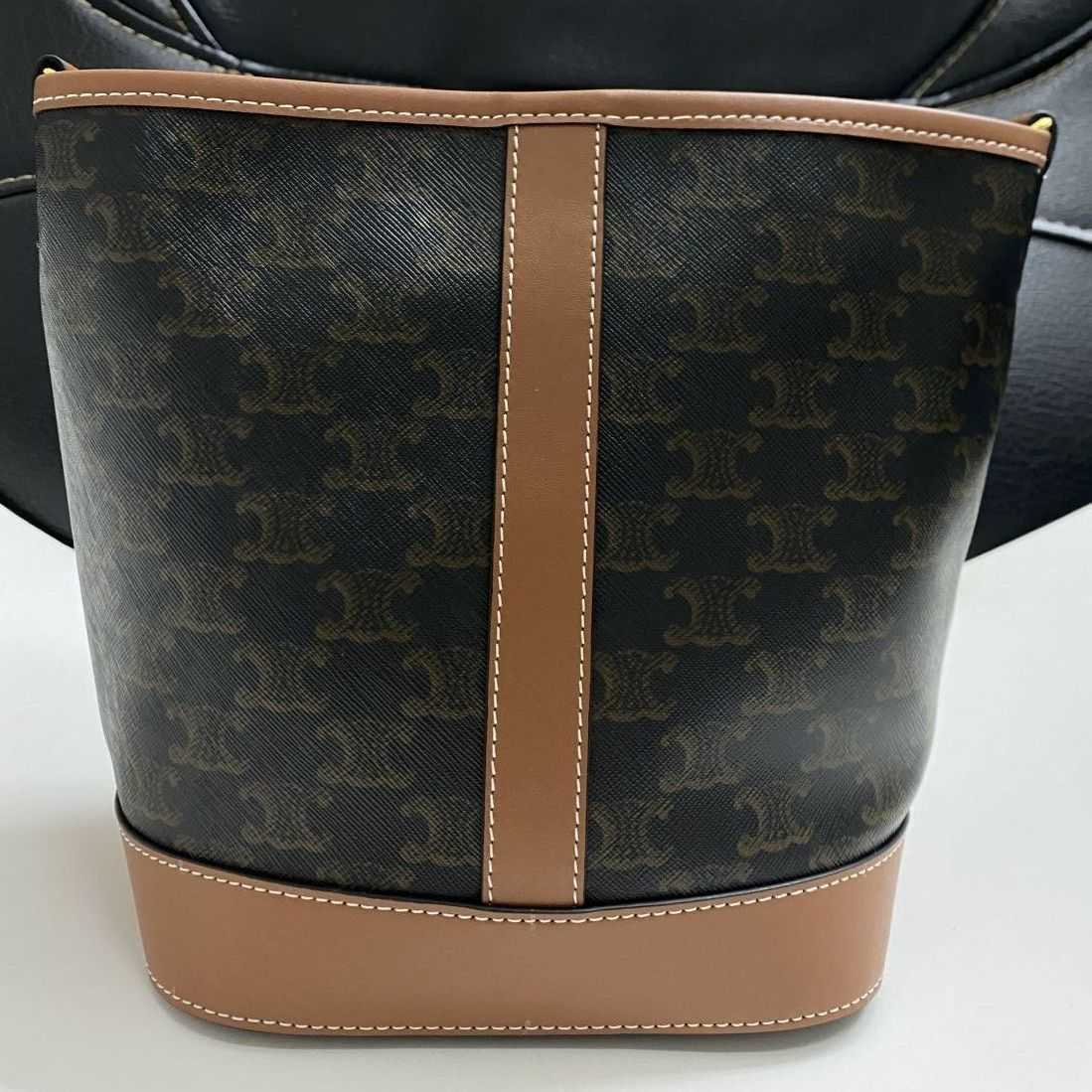 Handbags Cell Line High Level triumph Arch Bucket Bag Small Crossbody One Shoulder Genuine Leather Shopping Ins Cosmetic Wallets Versatile, Sky blue
Handbags Cell Line High Level triumph Arch Bucket Bag Small Crossbody One Shoulder Genuine Leather Shopping Ins Cosmetic Wallets Versatile, Sky blue