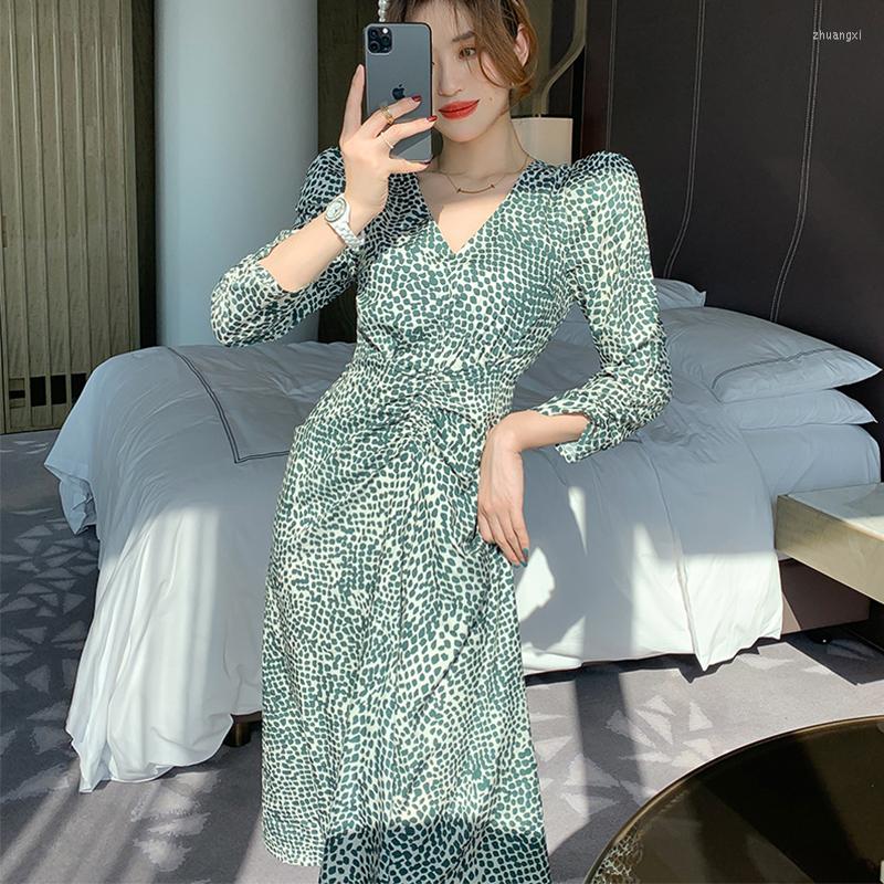 Casual Dresses Fashion Spring Folds Midi Dress Ladies OL Elegant Vintage V-Neck Puff Sleeve Print Floral Chiffon Sweet Beach, Green
Casual Dresses Fashion Spring Folds Midi Dress Ladies OL Elegant Vintage V-Neck Puff Sleeve Print Floral Chiffon Sweet Beach, Green