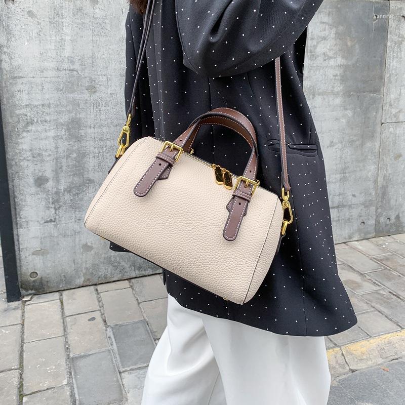 Evening Bags 2022 Est Women Boston All-match Handbags Genuine Leather Small Shoulder Bag Ladies Messenger Classic Totes Beige
Evening Bags 2022 Est Women Boston All-match Handbags Genuine Leather Small Shoulder Bag Ladies Messenger Classic Totes Beige