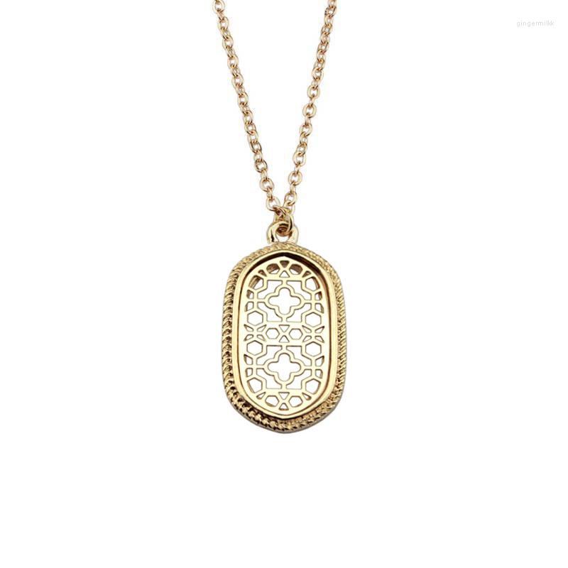 Choker 2022 Gold Chain Oval Pendant Women Chokers Statement Necklace Black Cutout Quadrifoglio For Jewelry Wholesale
Choker 2022 Gold Chain Oval Pendant Women Chokers Statement Necklace Black Cutout Quadrifoglio For Jewelry Wholesale