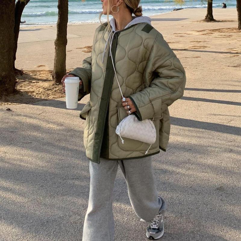 Women' Trench Coats Long And Jackets For Women 2022 Winter Clothes Oversized Warm Quilted Designer Cotton Padded Parkas Korean Style, Army green
Women' Trench Coats Long And Jackets For Women 2022 Winter Clothes Oversized Warm Quilted Designer Cotton Padded Parkas Korean Style, Army green