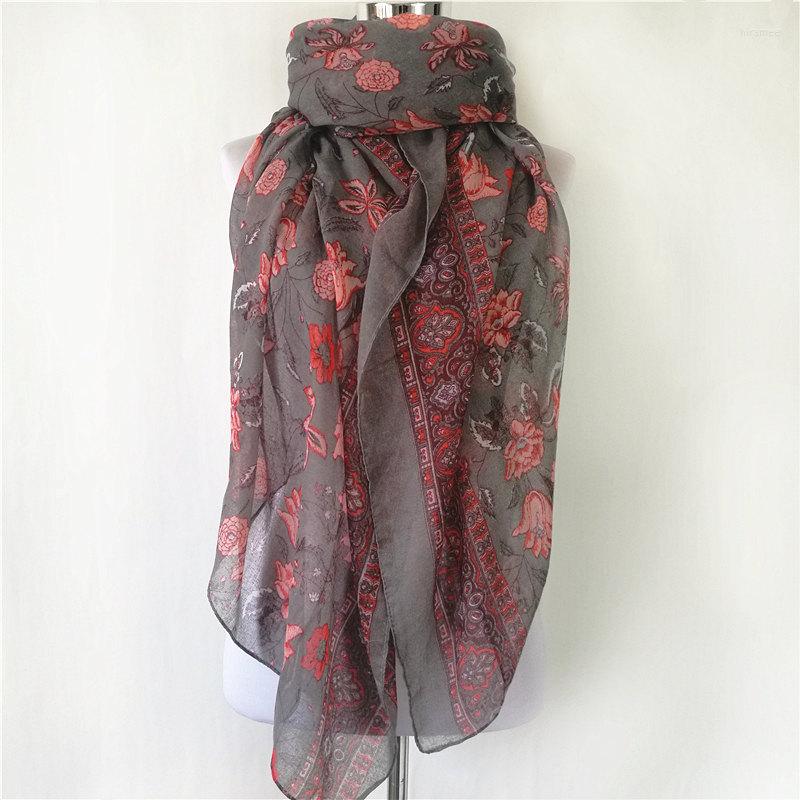 Scarves 10 Pcs/lot Fashion Floral Print Scarf Leaves Women Bandana Flower Lady's Long
Scarves 10 Pcs/lot Fashion Floral Print Scarf Leaves Women Bandana Flower Lady's Long