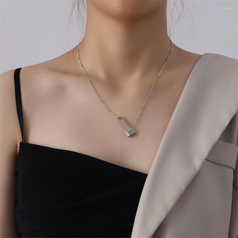 Choker Rock Stainless Steel Lock Necklace On The Neck With Punk Jewelry Mujer Key Padlock Pendant For Women Gift
Choker Rock Stainless Steel Lock Necklace On The Neck With Punk Jewelry Mujer Key Padlock Pendant For Women Gift