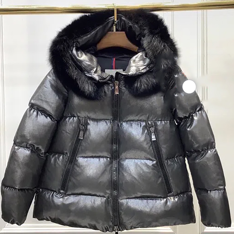 designer women Long style down jacket embroidered badge women winter Hairball puffer coat jackets woman Complete labeling color black Gray Brown size 0/1/2/3
designer women Long style down jacket embroidered badge women winter Hairball puffer coat jackets woman Complete labeling color black Gray Brown size 0/1/2/3
