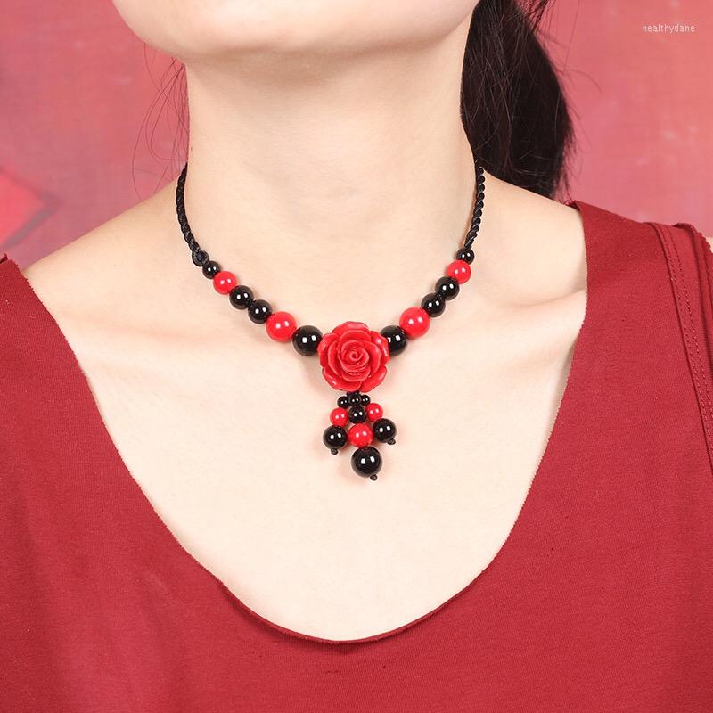Choker Ethnic Style Handmade Accessories Yunnan Red Rose Flower Short Necklace Clothes Pendant Retro Wild Personality Fashion
Choker Ethnic Style Handmade Accessories Yunnan Red Rose Flower Short Necklace Clothes Pendant Retro Wild Personality Fashion