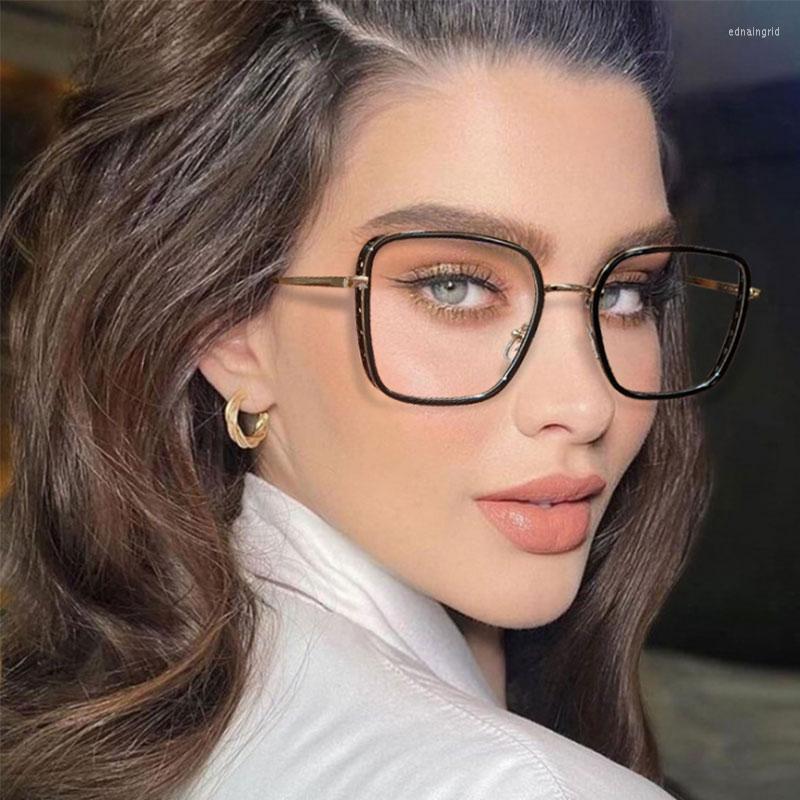 Sunglasses Frames Tr90 Oversized Hollow Anti Blue Light Glasses Men Women Fashion Computer Eyeglasses 50446
Sunglasses Frames Tr90 Oversized Hollow Anti Blue Light Glasses Men Women Fashion Computer Eyeglasses 50446