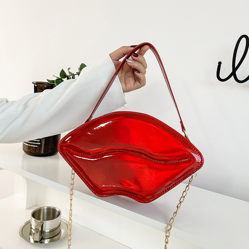 Bright face patent leather red lip shape bag female 2022 new personality funny big lips handbag foreign style female bags, Red matte
Bright face patent leather red lip shape bag female 2022 new personality funny big lips handbag foreign style female bags, Red matte