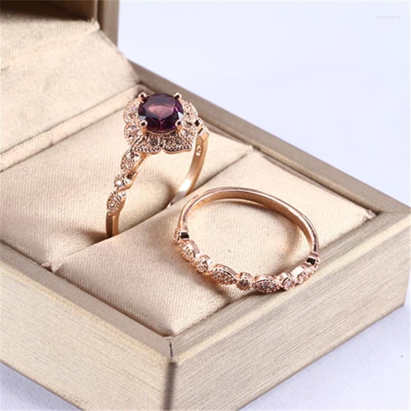 Wedding Rings Rose Gold Color Ring Classic Exquisite Temperament Female Models Inlaid Zircon Couple Gift
Wedding Rings Rose Gold Color Ring Classic Exquisite Temperament Female Models Inlaid Zircon Couple Gift