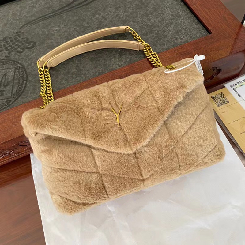 Plush Shoulder Bag Designer Luxury Fashion Women Handbags Winter Tote Handbag Clutch Flap Chain Puffer Messenger Bags, Box not sold separately
Plush Shoulder Bag Designer Luxury Fashion Women Handbags Winter Tote Handbag Clutch Flap Chain Puffer Messenger Bags, Box not sold separately