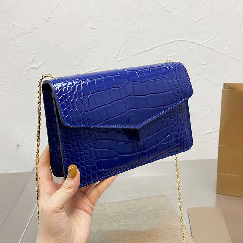 handbag Evening bag Calf Skin Leather Gold Chain Bag Women Flap Crossbody Handbag Stripes Shoulder Back Package High Quality Wallet Multiple colors, Red
handbag Evening bag Calf Skin Leather Gold Chain Bag Women Flap Crossbody Handbag Stripes Shoulder Back Package High Quality Wallet Multiple colors, Red