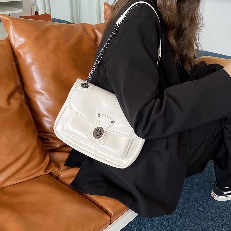 Evening Bags Korean Ins Wandering Bag Female 2022 Minority Design Messenger Versatile Gentle Underarm, Black
Evening Bags Korean Ins Wandering Bag Female 2022 Minority Design Messenger Versatile Gentle Underarm, Black