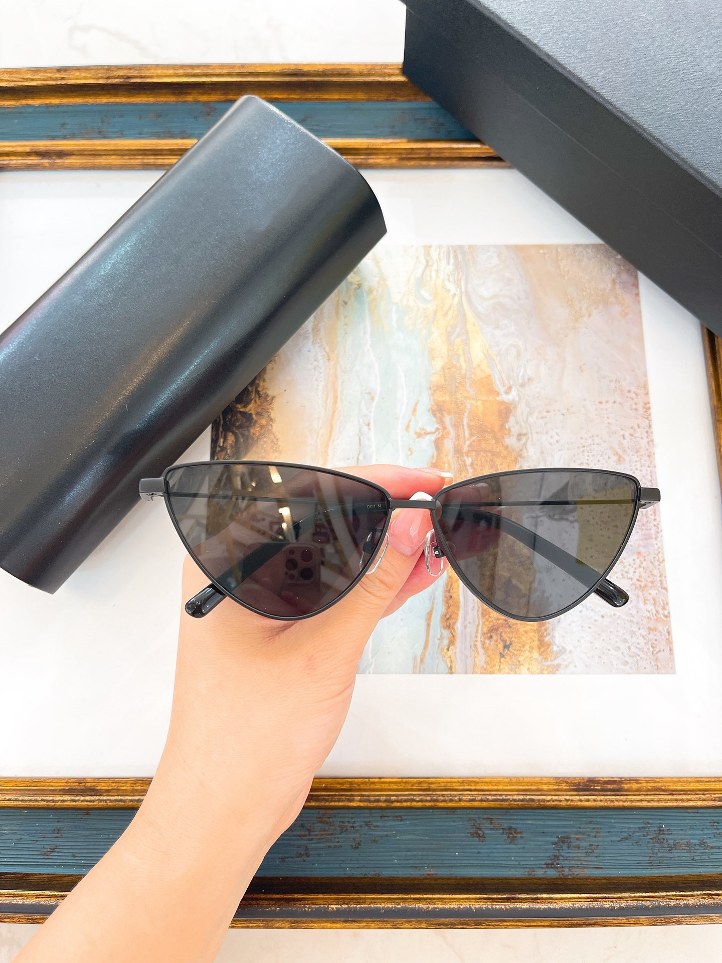 Women's Sunglasses For Summer 0193 Cat Eye Style Anti-Ultraviolet Retro Plate Full Frame Eyeglasses Random Box
Women's Sunglasses For Summer 0193 Cat Eye Style Anti-Ultraviolet Retro Plate Full Frame Eyeglasses Random Box