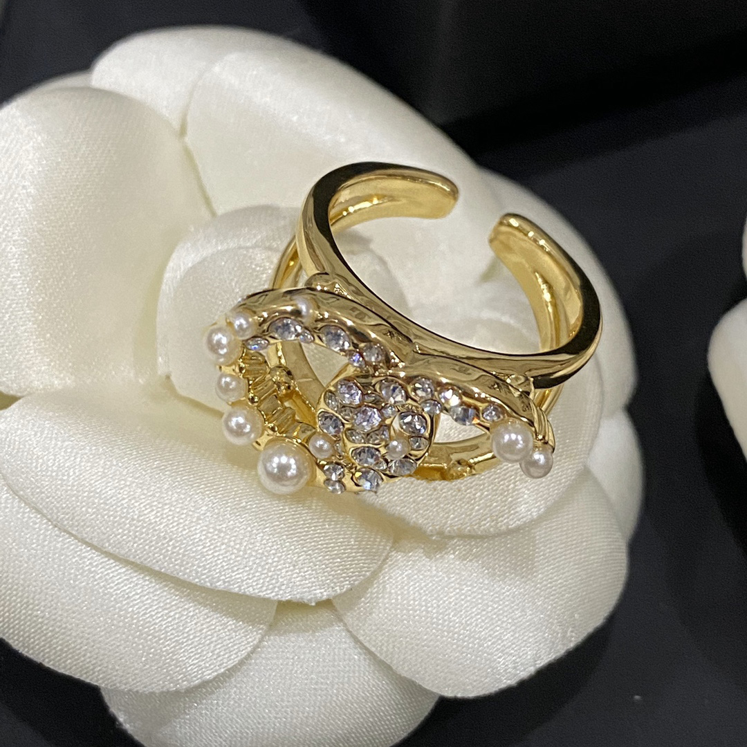 Fashion Hot Selected Ring Women's Classic Style Accessories Luxury Designer Jewelry High Sense Hot Design Gift Couple Plating Real Gold Never Fade
Fashion Hot Selected Ring Women's Classic Style Accessories Luxury Designer Jewelry High Sense Hot Design Gift Couple Plating Real Gold Never Fade