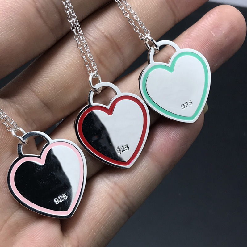 Designer Pendants Necklace Fashion Love Jewelry Pink Letters Heart Pattern Pendant Gift Luxury Stainless Steel Chain Necklaces 925 Silver
Designer Pendants Necklace Fashion Love Jewelry Pink Letters Heart Pattern Pendant Gift Luxury Stainless Steel Chain Necklaces 925 Silver