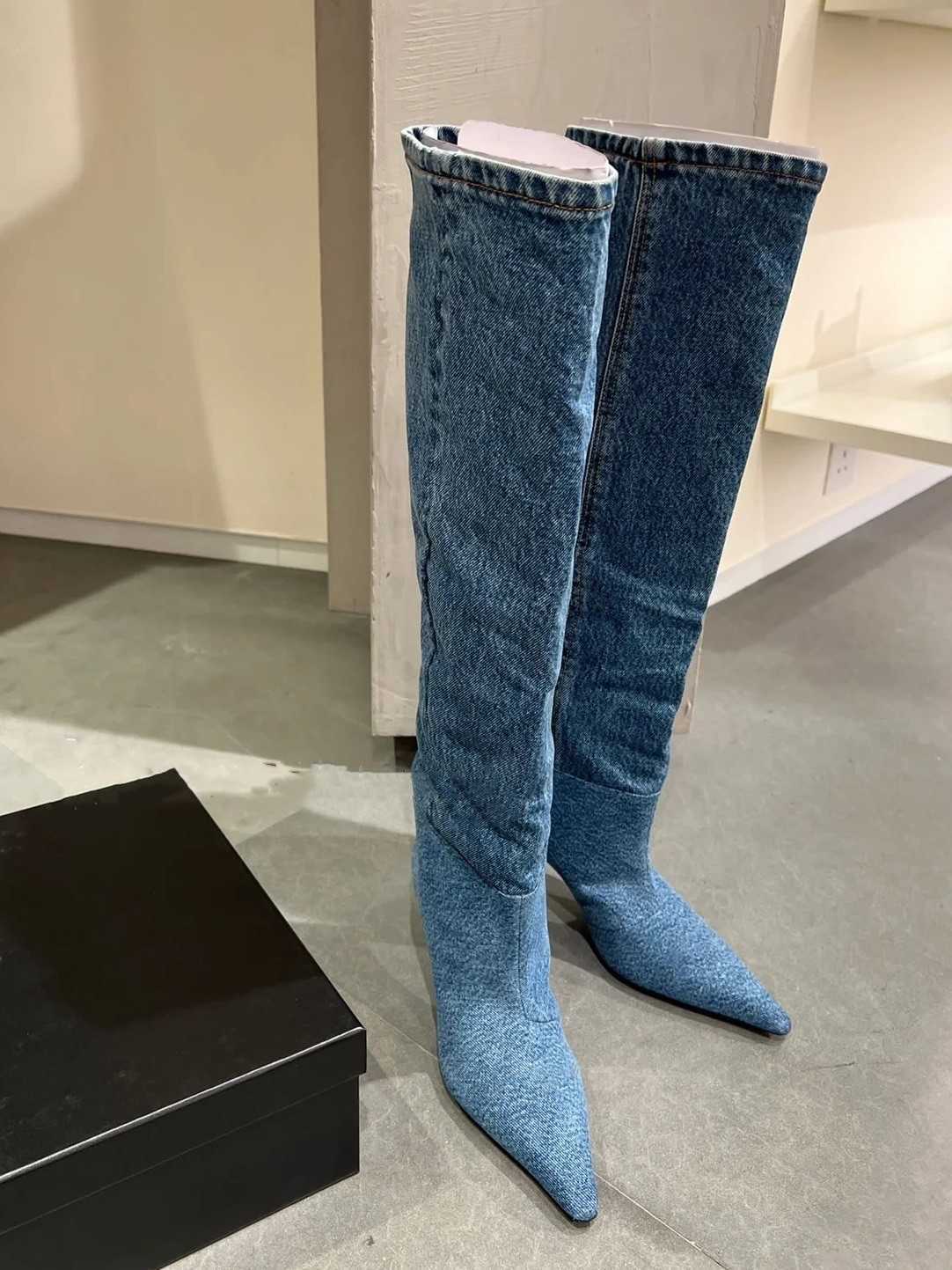 Boots Pre-sale Blue Denim Knee High Boots Pointed Toe Stiletto High Heels Slip-On Women's Autumn Winter Shoes Loose Comfort Footwear T221028
Boots Pre-sale Blue Denim Knee High Boots Pointed Toe Stiletto High Heels Slip-On Women's Autumn Winter Shoes Loose Comfort Footwear T221028