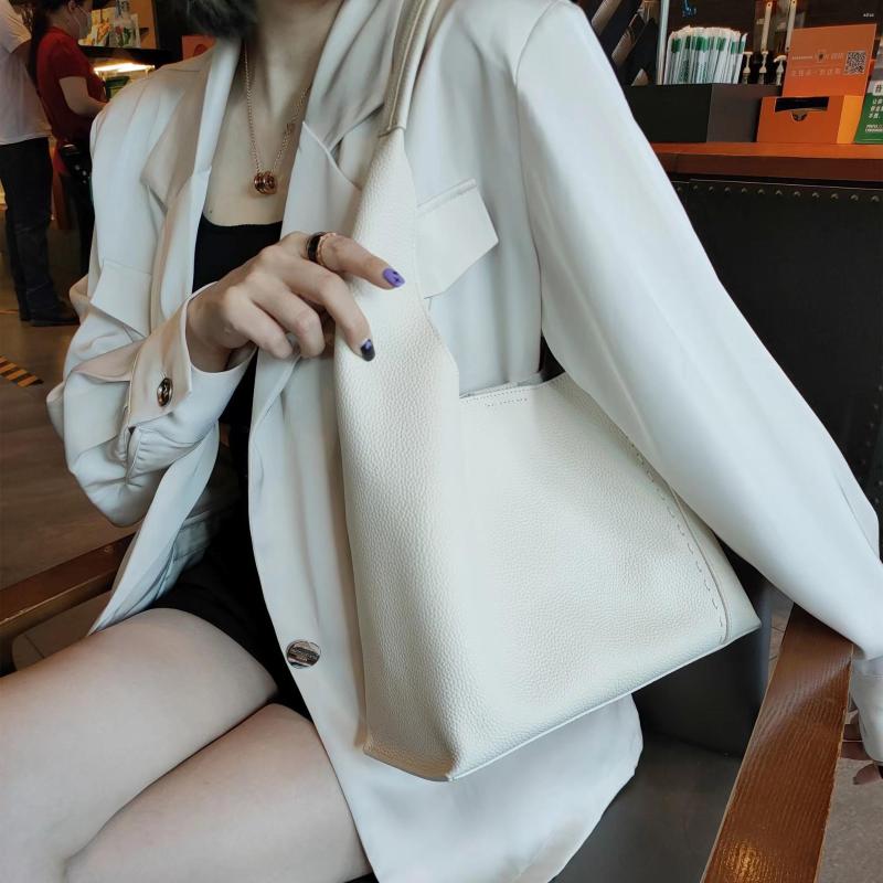 Evening Bags Winter Long Handle Tote Bag Large Sewing Thread Design Fashion Soft Genuine Leather Women Handbag Single Shoulder White, Brown
Evening Bags Winter Long Handle Tote Bag Large Sewing Thread Design Fashion Soft Genuine Leather Women Handbag Single Shoulder White, Brown