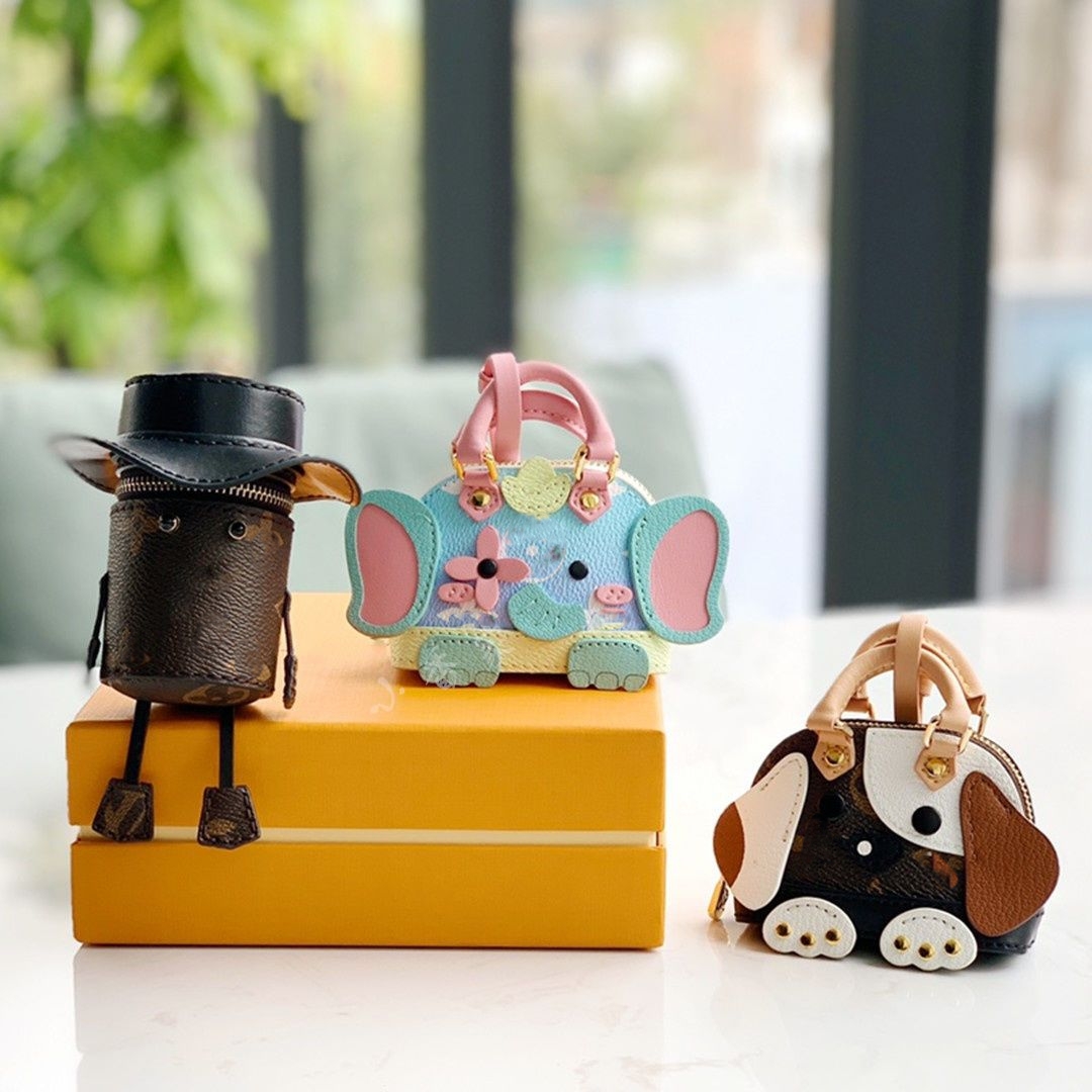 Limited Edition Unisex Key Wallets Luxury Designer Dog Elephant Shell Coin Purses with Key Chain Classic Zipper Multi Card Mini Clutch Bag Totes Pendants
Limited Edition Unisex Key Wallets Luxury Designer Dog Elephant Shell Coin Purses with Key Chain Classic Zipper Multi Card Mini Clutch Bag Totes Pendants