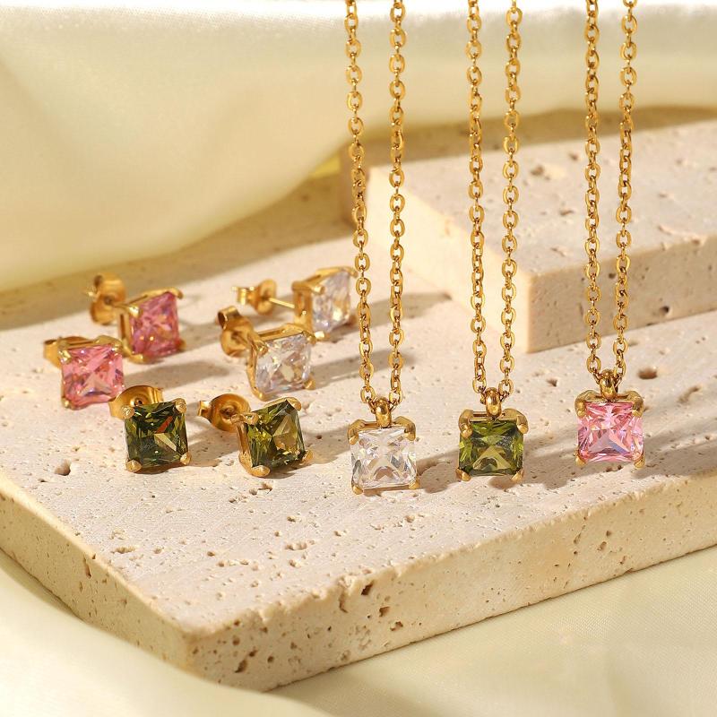 Chains 1 Piece 2022 Stainless Steel Necklace Gold Color Square Multicolor Cross Chain Women Temperament Jewelry Pendant 44cm
Chains 1 Piece 2022 Stainless Steel Necklace Gold Color Square Multicolor Cross Chain Women Temperament Jewelry Pendant 44cm
