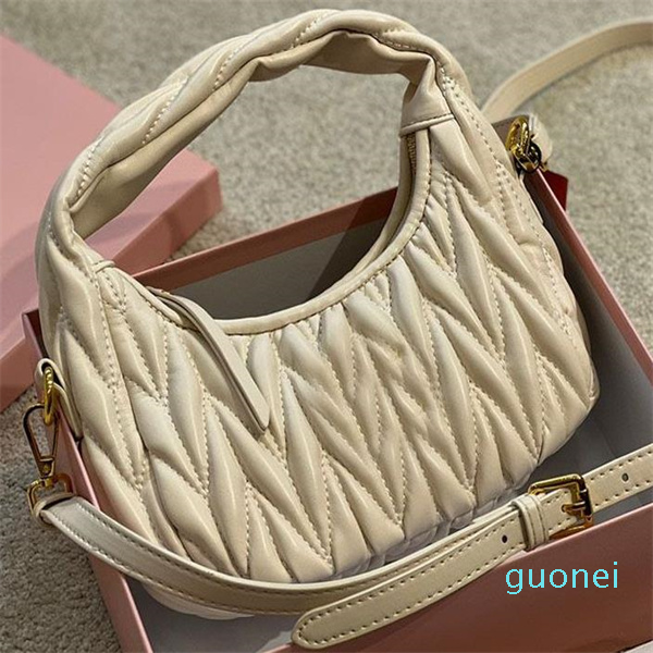 designer high-end new style retro European and American fashion true one shoulder messenger bag fashion casual lady bag armpit bag, Black
designer high-end new style retro European and American fashion true one shoulder messenger bag fashion casual lady bag armpit bag, Black