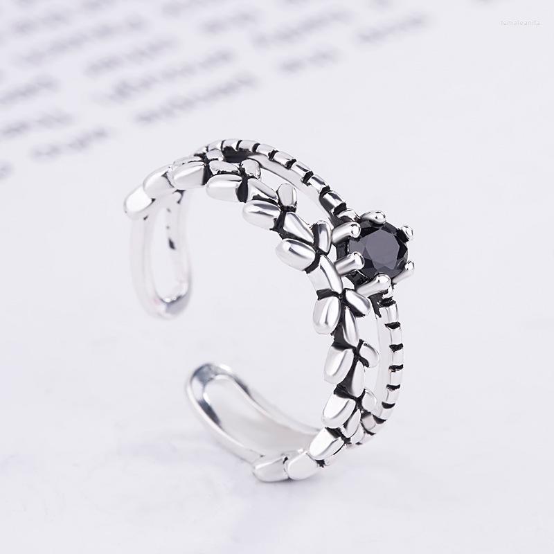 Wedding Rings Charming Black Crystal Leaf Finger Ring For Women Vintage Boho Knuckle Party Gothic Punk Jewelry Gifts Girls
Wedding Rings Charming Black Crystal Leaf Finger Ring For Women Vintage Boho Knuckle Party Gothic Punk Jewelry Gifts Girls
