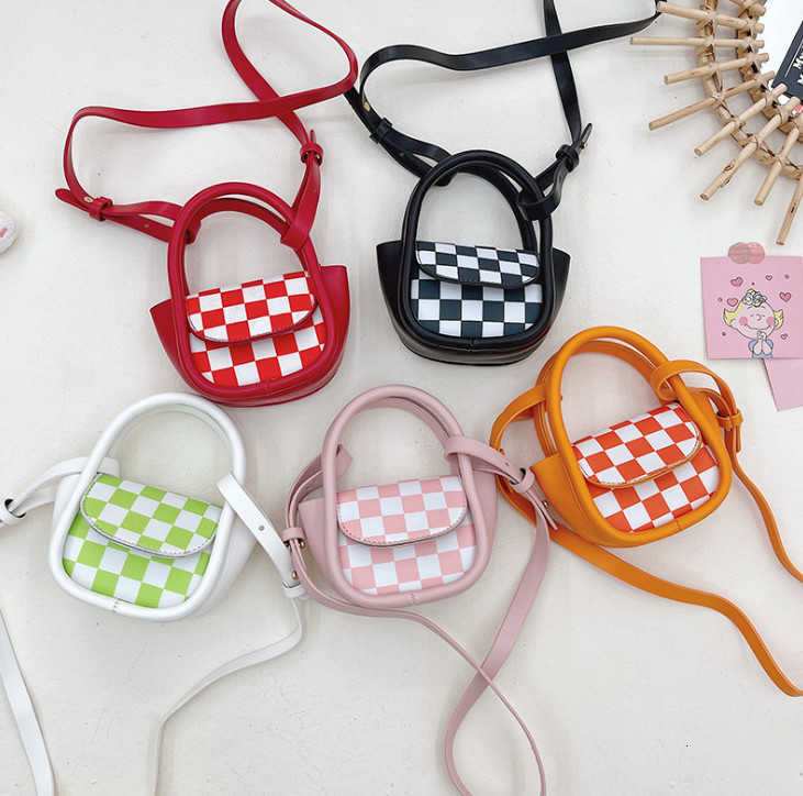 Handbags Fashion children colorful checkered handbag 2022 girls dumplings messenger bag kids PU leather one shoulder princess bag A8306, Mix colors
Handbags Fashion children colorful checkered handbag 2022 girls dumplings messenger bag kids PU leather one shoulder princess bag A8306, Mix colors