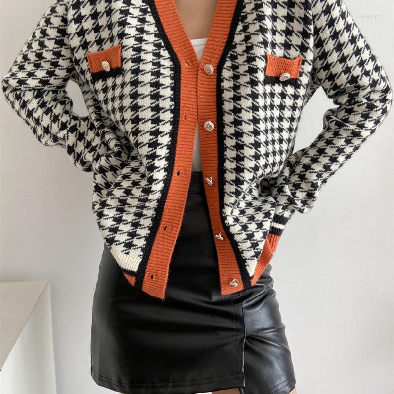 Women' Knits MESTTRAF Women 2022 Fashion Splicing Houndstooth Cardigan Sweater Retro Long Sleeve V-neck Autumn Casual Outerwear Streetwear, Picture shown
Women' Knits MESTTRAF Women 2022 Fashion Splicing Houndstooth Cardigan Sweater Retro Long Sleeve V-neck Autumn Casual Outerwear Streetwear, Picture shown