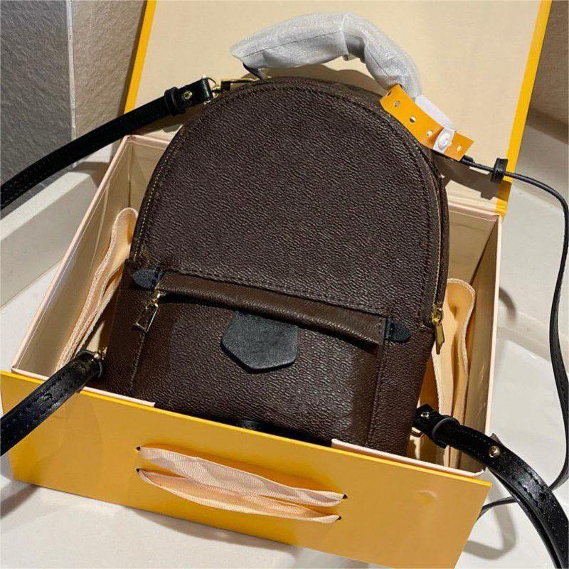 Palm Springs Mini Designer Backpack Lady Luxurys handbags fashion Women bag sporty urban nomads gold-tone hardware Shoulder or cross-body wear Inside flat pocket, All options with logo
Palm Springs Mini Designer Backpack Lady Luxurys handbags fashion Women bag sporty urban nomads gold-tone hardware Shoulder or cross-body wear Inside flat pocket, All options with logo
