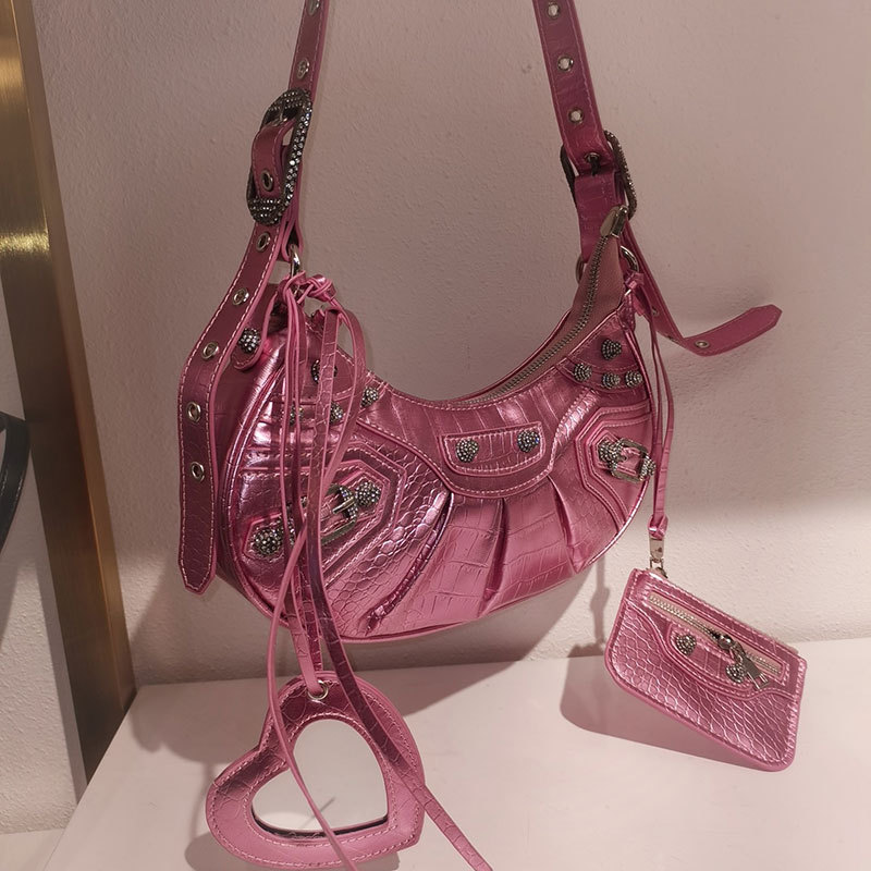 Fashion Le Cagole Motorcycle Bag Women's Leather Shoulder Handbag Tote With Heart Mirror Love letter Vintage Shinny Cross Body Motocycle, White rhinestone 
Fashion Le Cagole Motorcycle Bag Women's Leather Shoulder Handbag Tote With Heart Mirror Love letter Vintage Shinny Cross Body Motocycle, White rhinestone