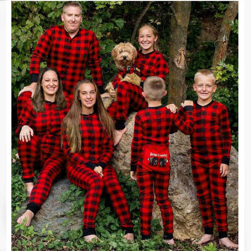 Family Matching Outfits Family Christmas Jumpsuits Pajamas Clothes Father Mother Kids Mommy And Son Daughter Equal Rompers Couples Look Matching Outfi