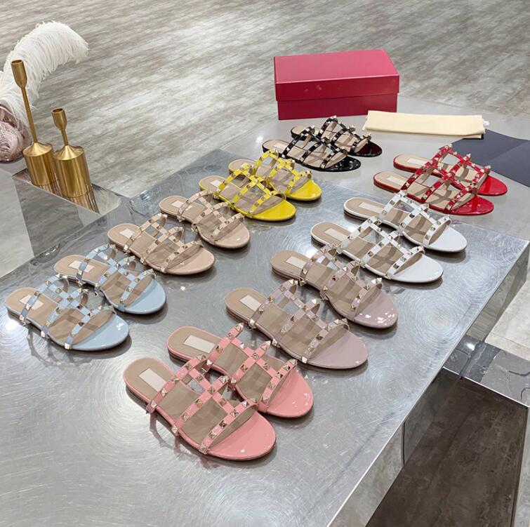 V Rivets Slippers for Women 2022 New Flat Bottom Genuine Leather Half Slipper Wearing Beach Sandals with Box and Dust Bag Size 34-44, All nude
V Rivets Slippers for Women 2022 New Flat Bottom Genuine Leather Half Slipper Wearing Beach Sandals with Box and Dust Bag Size 34-44, All nude