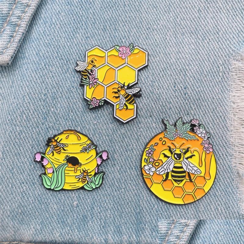 Pins Brooches Cartoon Cute Animals Bees Enamel Pins Flowers Homestead Honey Alloy Brooches Punk Badges Accessories Jewelry Gifts For Dhnvk 
Pins Brooches Cartoon Cute Animals Bees Enamel Pins Flowers Homestead Honey Alloy Brooches Punk Badges Accessories Jewelry Gifts For Dhnvk