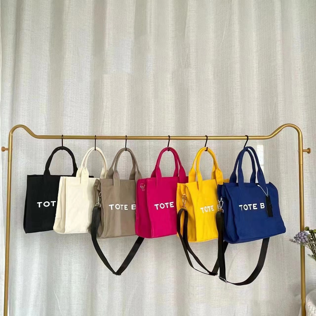 The Tote Bag Large Capacity Plain Cross Body Shoulder Handbags Famous Designer Brand Casual Square Pu Leather Handbag Women Great Coin Purse Crossbody, Color blue(pu leather)
The Tote Bag Large Capacity Plain Cross Body Shoulder Handbags Famous Designer Brand Casual Square Pu Leather Handbag Women Great Coin Purse Crossbody, Color blue(pu leather)