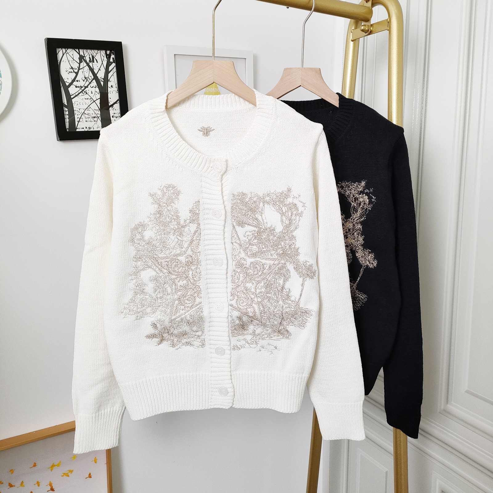 1012 2022 Autumn Sw… - image