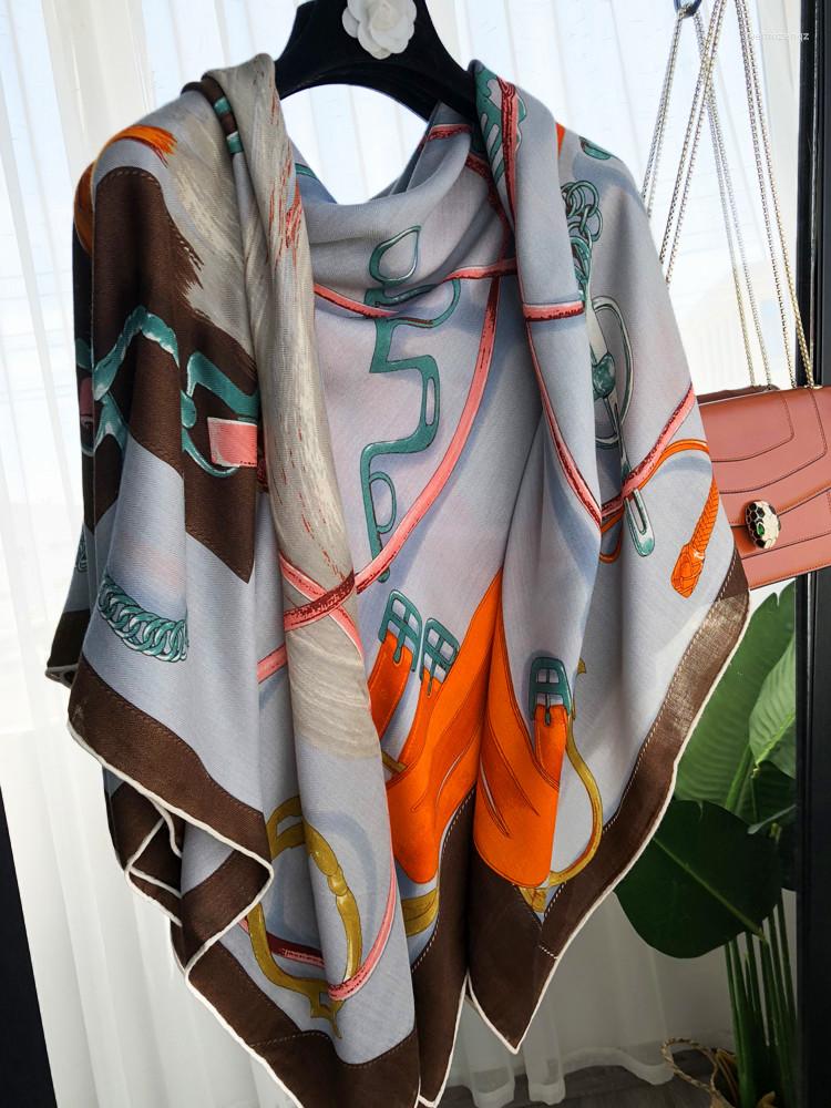 Scarves Winter H Print Wool Silk Scarf 140 Designer Hand Rolled Hem Cm Big Foulard Hiver Femme Cachemire
Scarves Winter H Print Wool Silk Scarf 140 Designer Hand Rolled Hem Cm Big Foulard Hiver Femme Cachemire