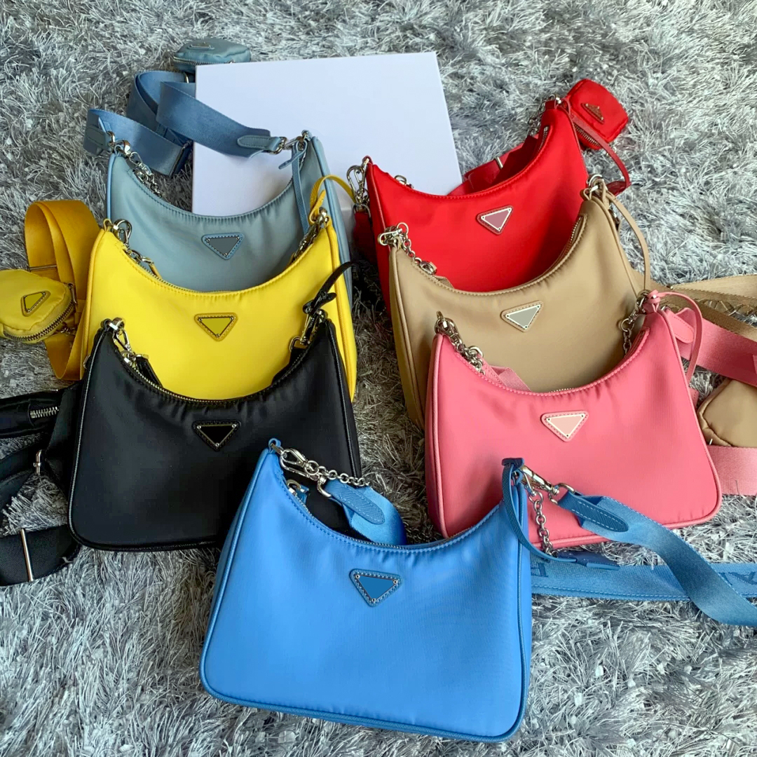 luxurys designer Bags Cross Body Genuine Leather fashion Nylon Purses Totes classic Clutch Shoulder wallet famous wholesale Travelling flap vanity city duffle, Carton
luxurys designer Bags Cross Body Genuine Leather fashion Nylon Purses Totes classic Clutch Shoulder wallet famous wholesale Travelling flap vanity city duffle, Carton