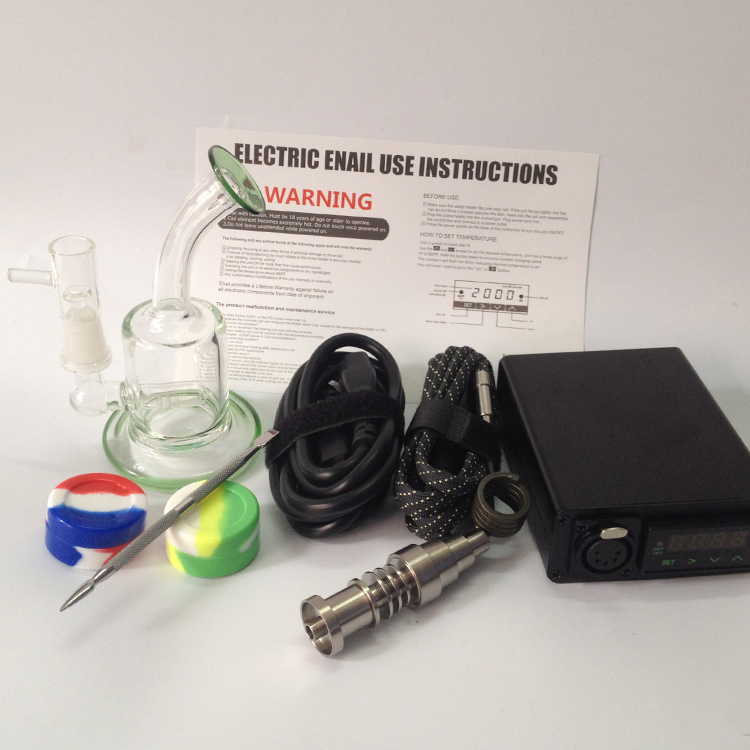 e Cig Accessories Smoking Glass Bong Mini Cube Water Pipe Wax Oil Burner Rig Thick Pyrex Tobacco Pipe Bubbler with Herb Bowl Dab Tool
e Cig Accessories Smoking Glass Bong Mini Cube Water Pipe Wax Oil Burner Rig Thick Pyrex Tobacco Pipe Bubbler with Herb Bowl Dab Tool