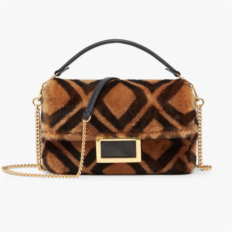 Fuzzy Womens Designers Baguette Crossbody Bag Ladies Designers Handbag Brand Double Letters Wool Winter Luxury Shoulder Bag Fashion Purses, S(20*12cm)
Fuzzy Womens Designers Baguette Crossbody Bag Ladies Designers Handbag Brand Double Letters Wool Winter Luxury Shoulder Bag Fashion Purses, S(20*12cm)