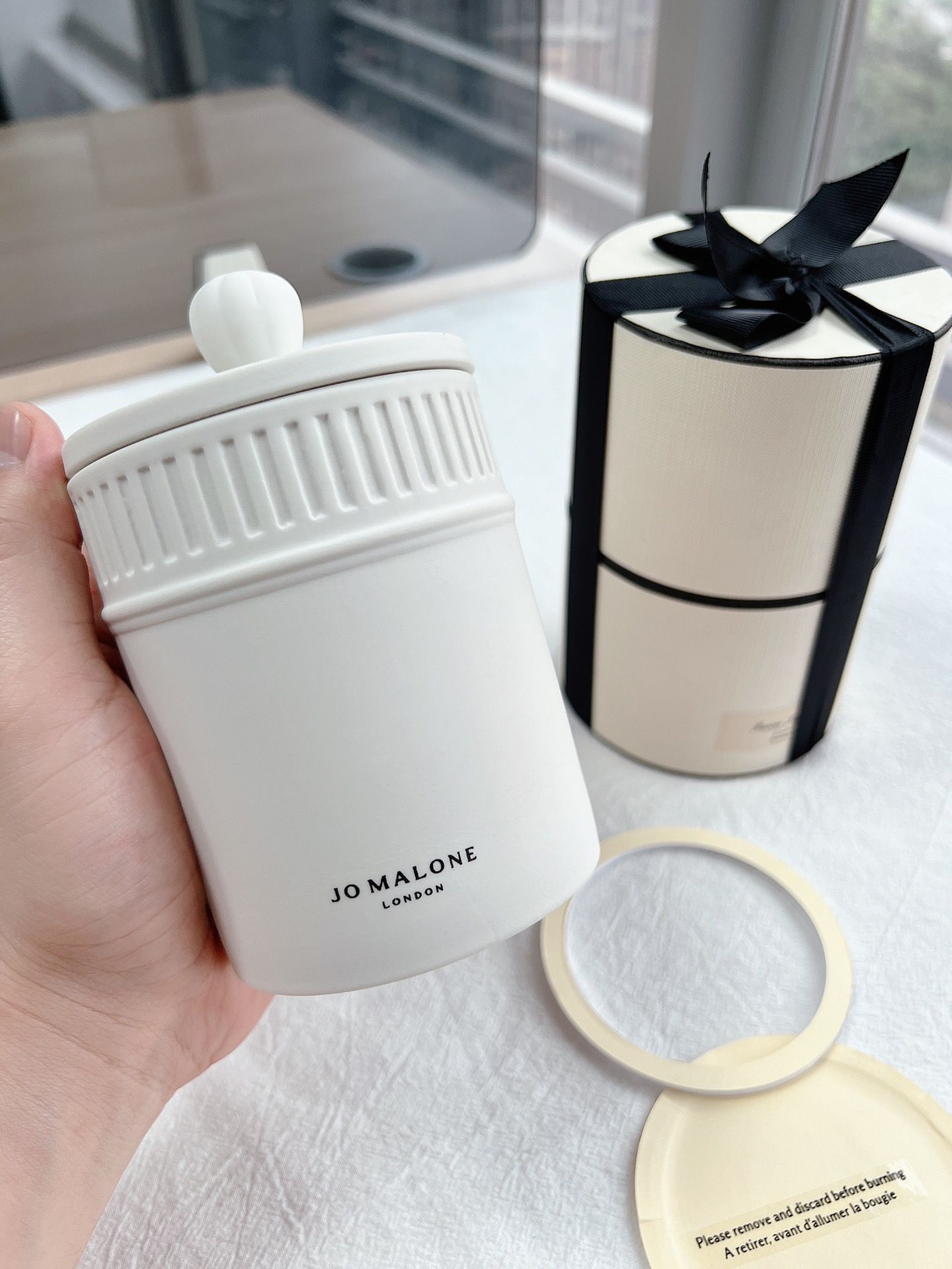 Candles Designer Perfume Candle 280g Bougie Parfum Scented Candles good smell with long time lasting Paris Brand Fragrance Wax Incense High version Quality
Candles Designer Perfume Candle 280g Bougie Parfum Scented Candles good smell with long time lasting Paris Brand Fragrance Wax Incense High version Quality